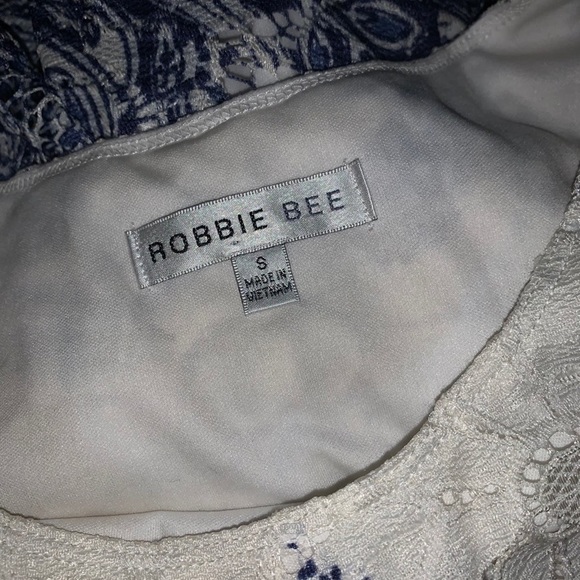 Dress - Picture 5 of 5